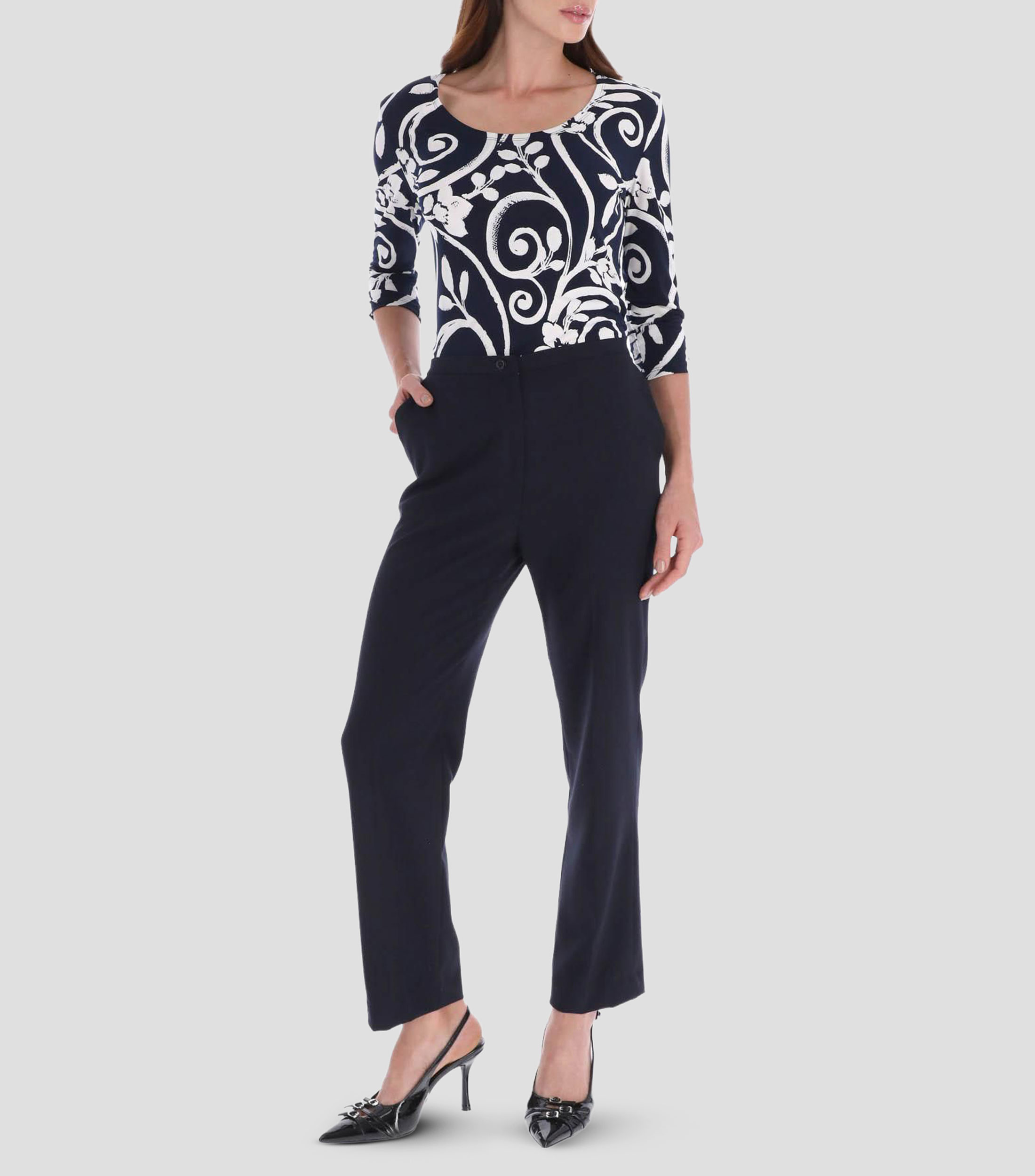 Pantalón línea Petite Mujer